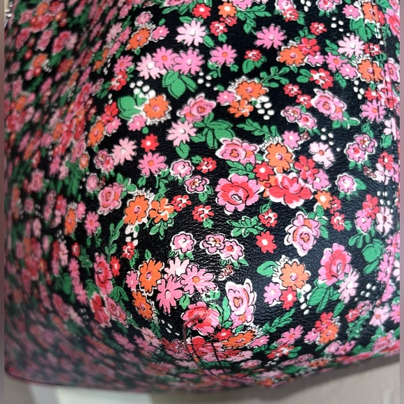 Coach Reversible Red and Pink Floral Tote Bag with wristlet. - Picture 4 of 16